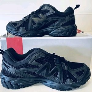 New Balance Black SureGrip Safety Work Shoes, sz 6 Women's ~ NEW!